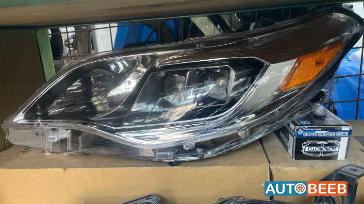 Lights Front light Toyota Avalon