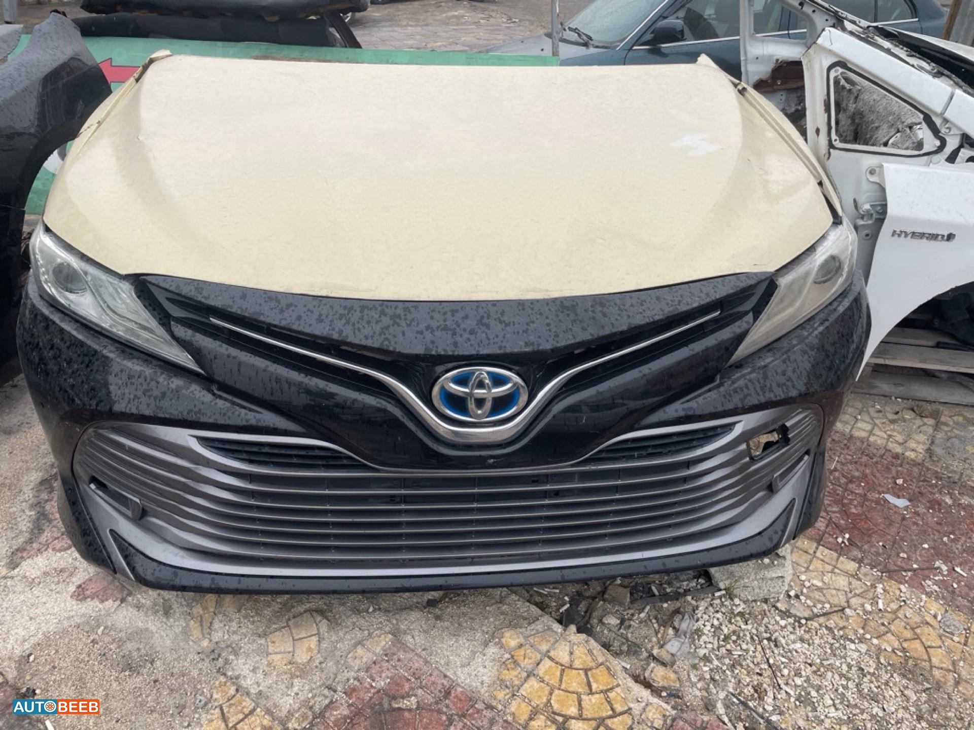 Body  Front clip Toyota Camry