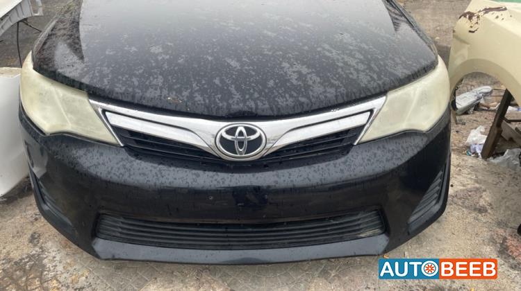 Body  Front clip Toyota Camry