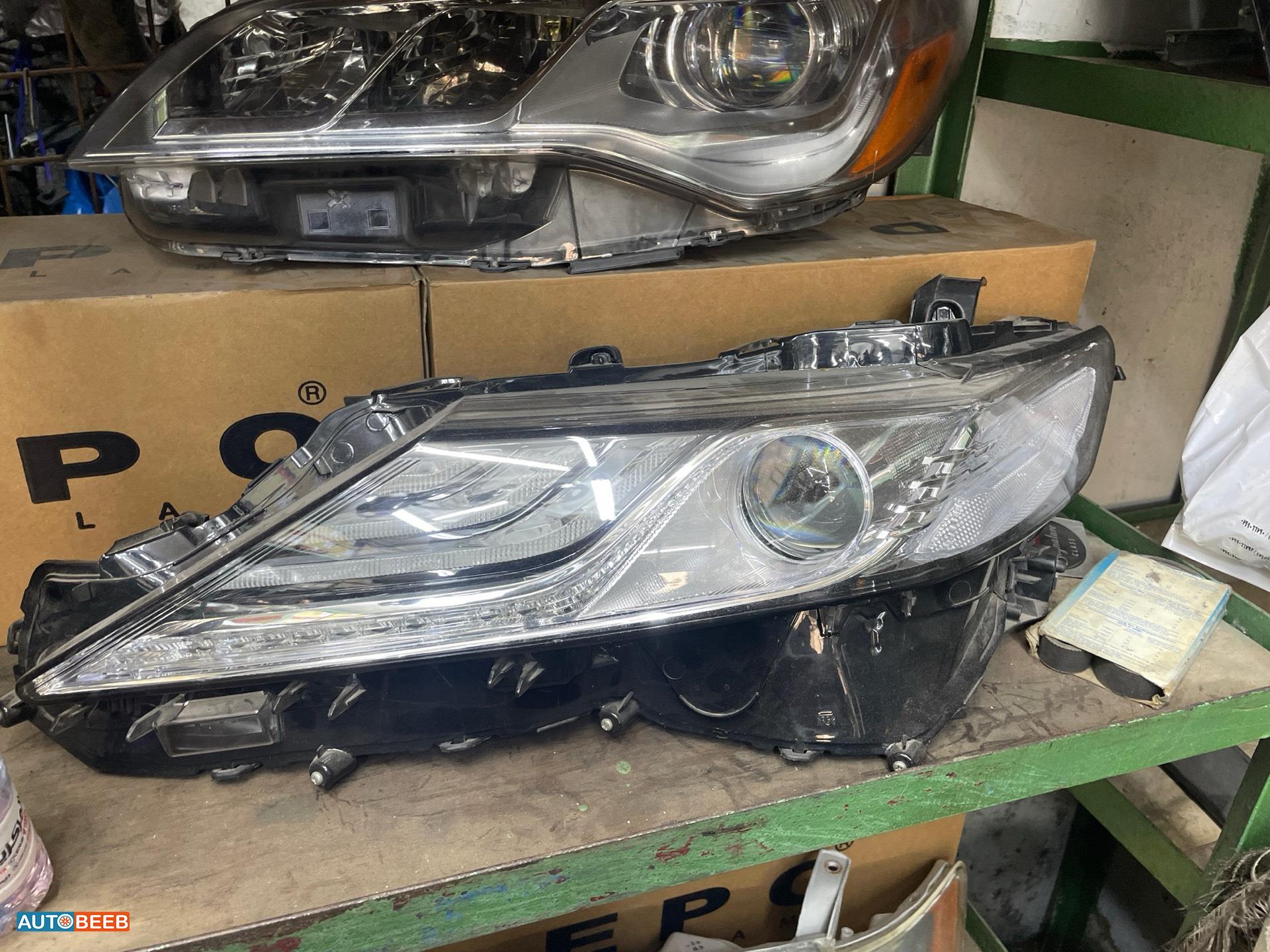 Lights Front light Toyota Camry