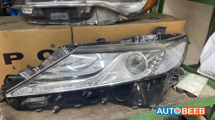 Lights Front light Toyota Camry