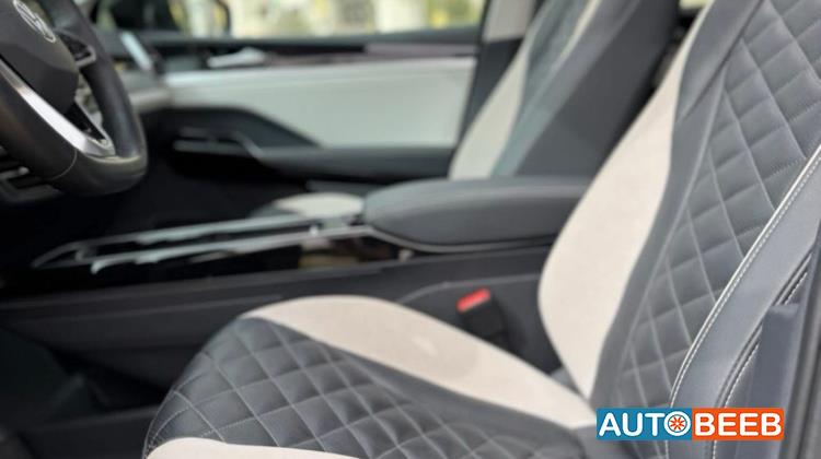 Volkswagen ID.6 2022