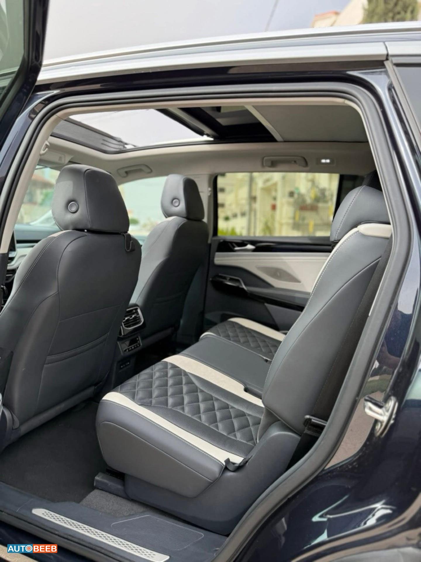 Volkswagen ID.6 2022