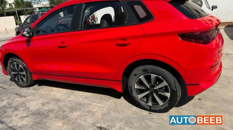 بي واي دي E2 2023