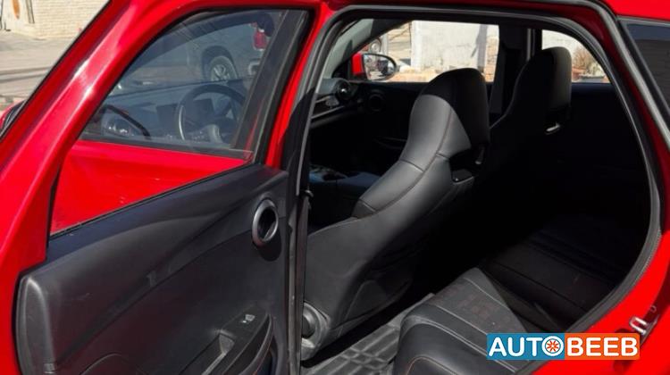 بي واي دي E2 2023