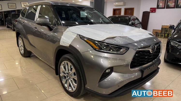 Toyota Highlander 2025