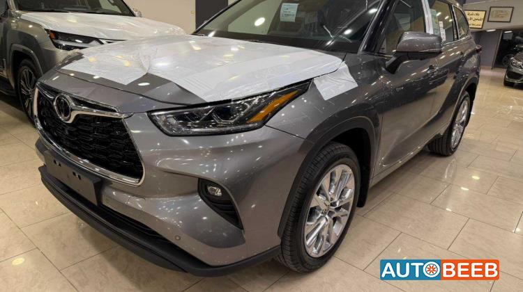 Toyota Highlander 2025