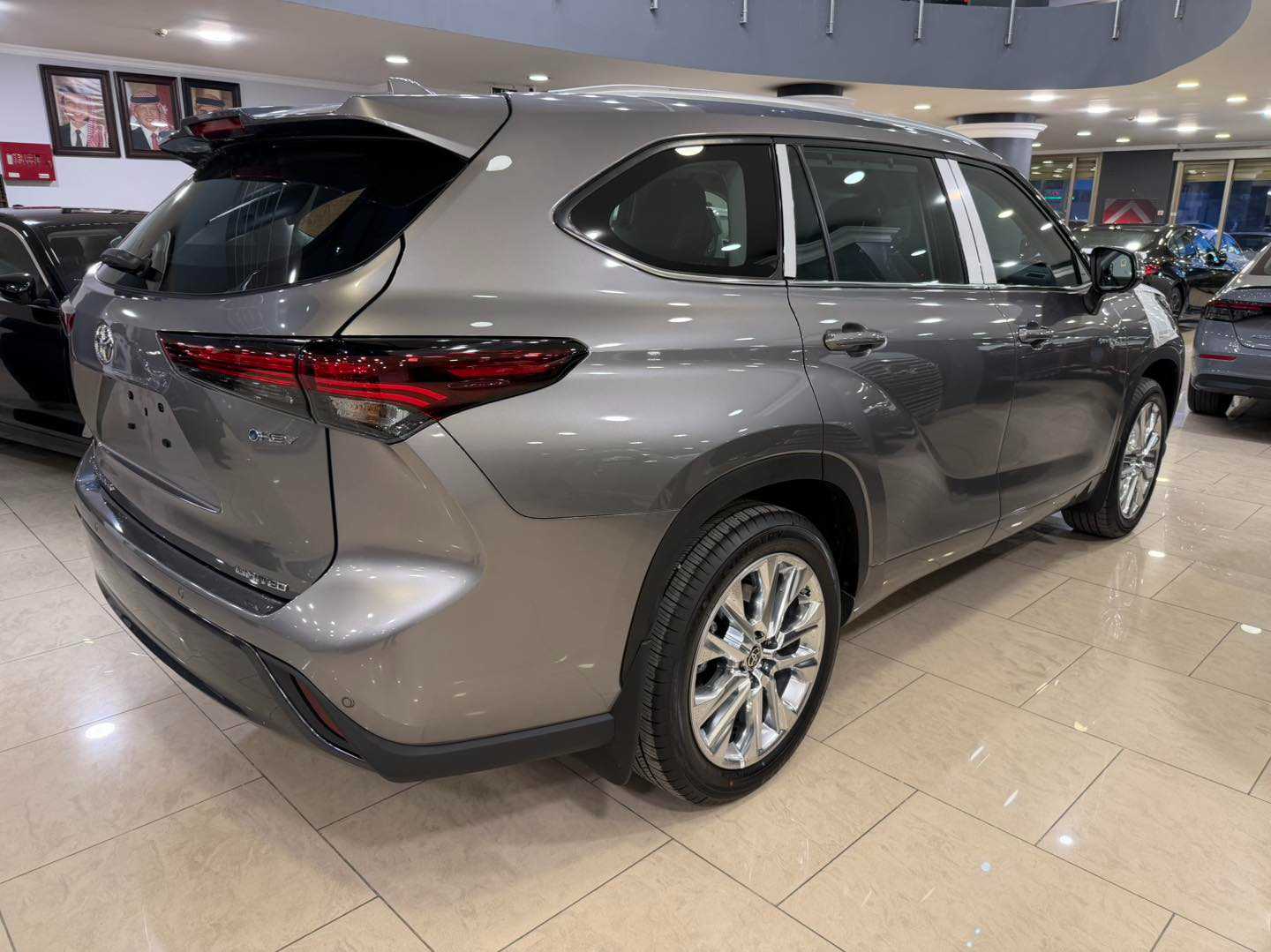 Toyota Highlander 2025