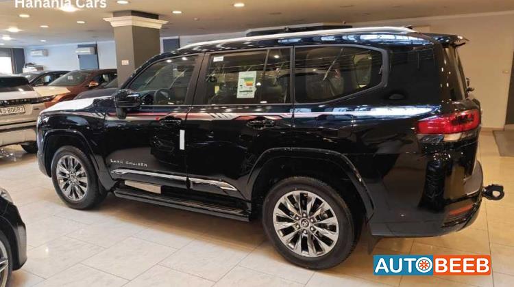 تويوتا لاندكروزر 2025