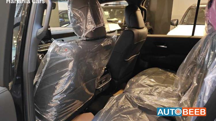 تويوتا لاندكروزر 2025