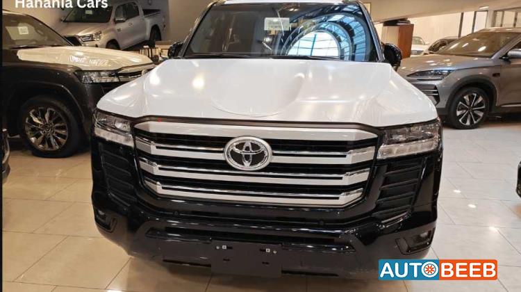 تويوتا لاندكروزر 2025