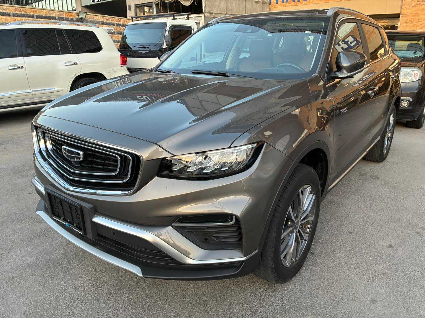 Geely Azkarra 2022
