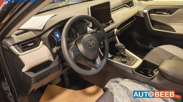 Toyota RAV4 2025