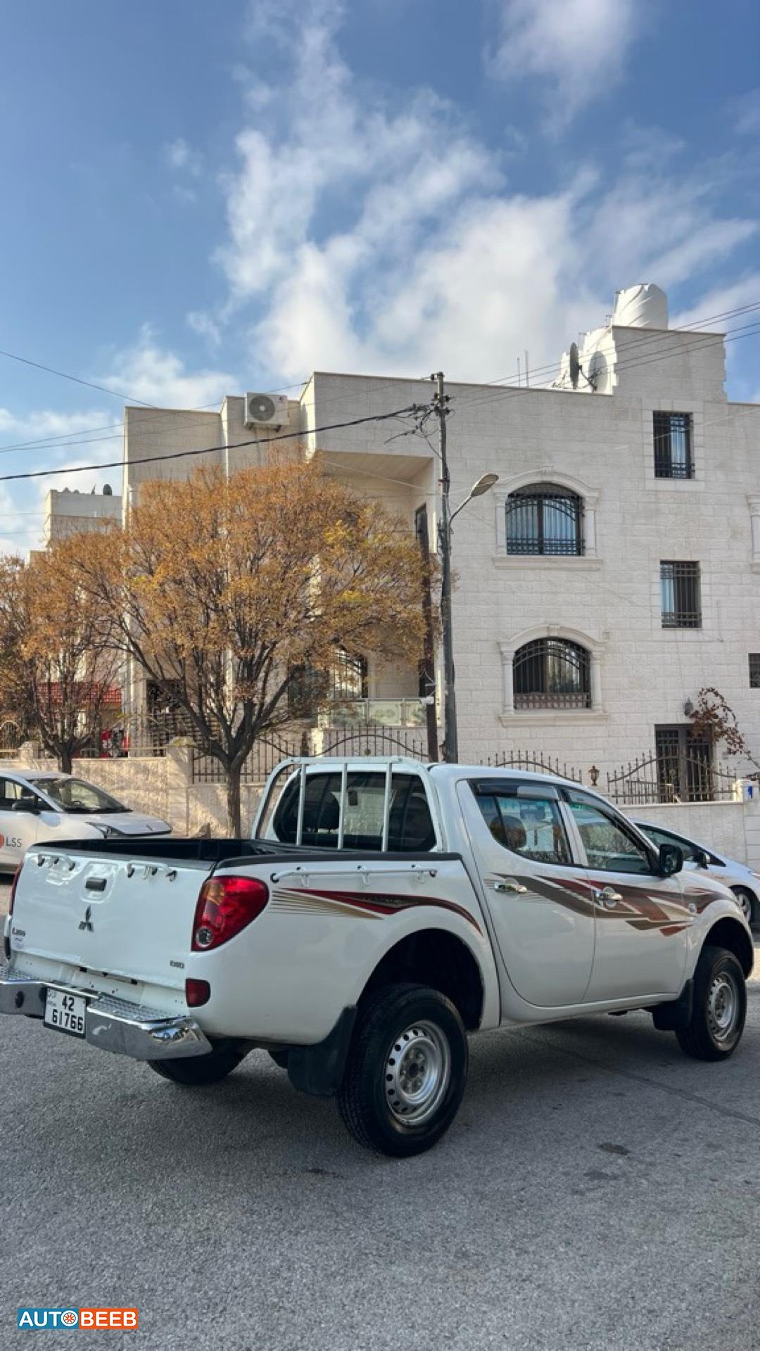 Mitsubishi L200 2015