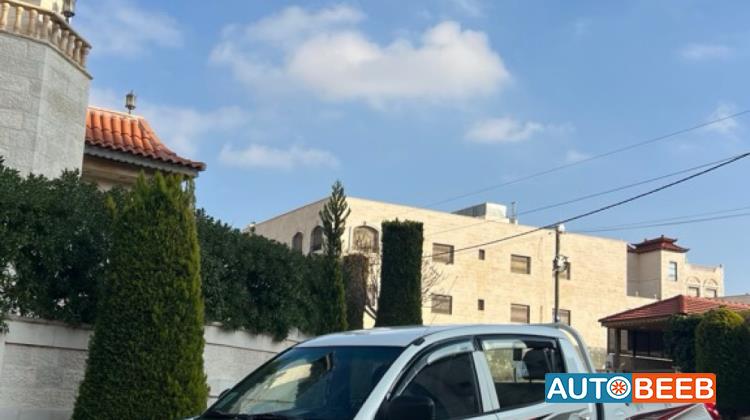 Mitsubishi L200 2015