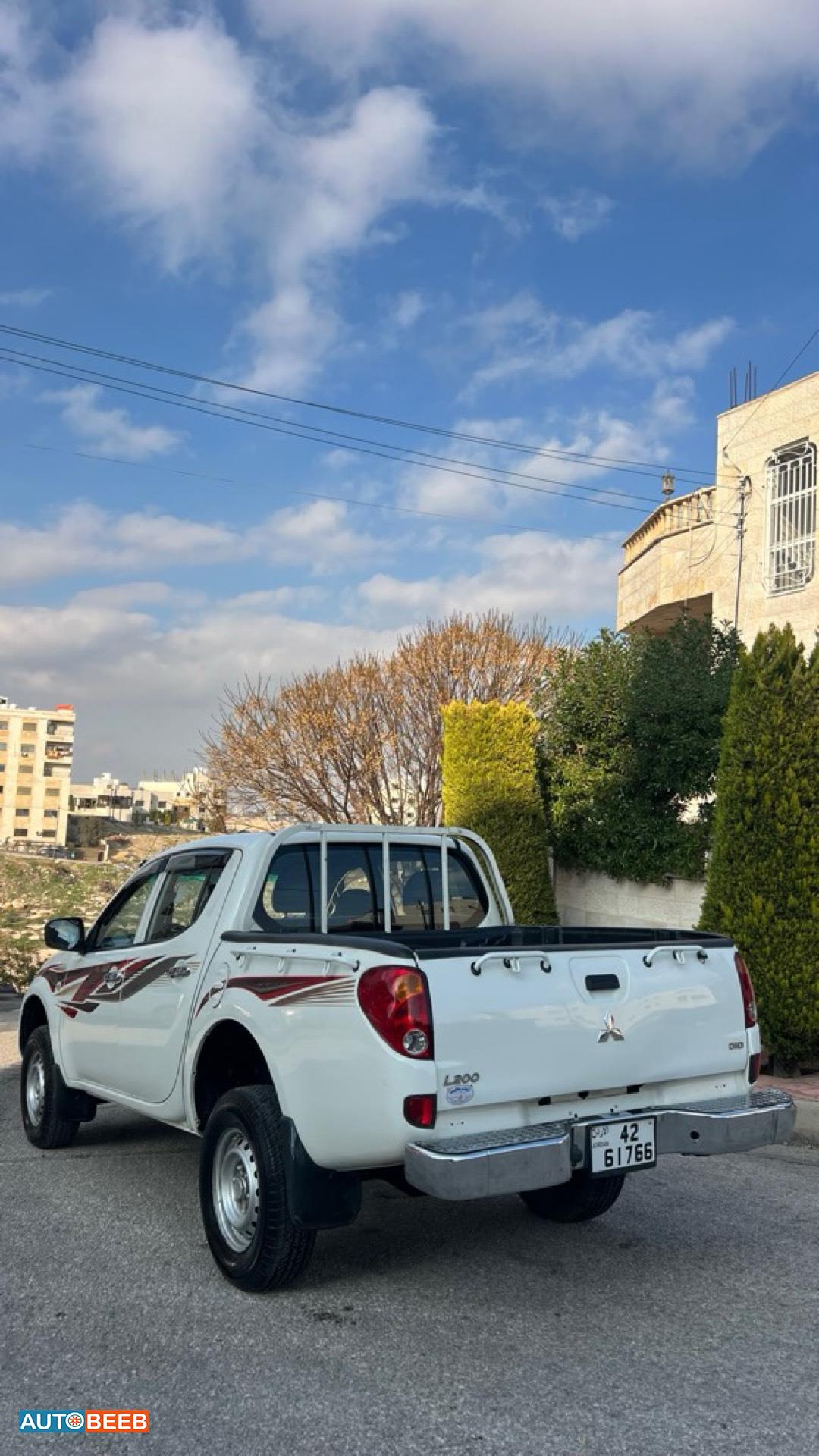 Mitsubishi L200 2015