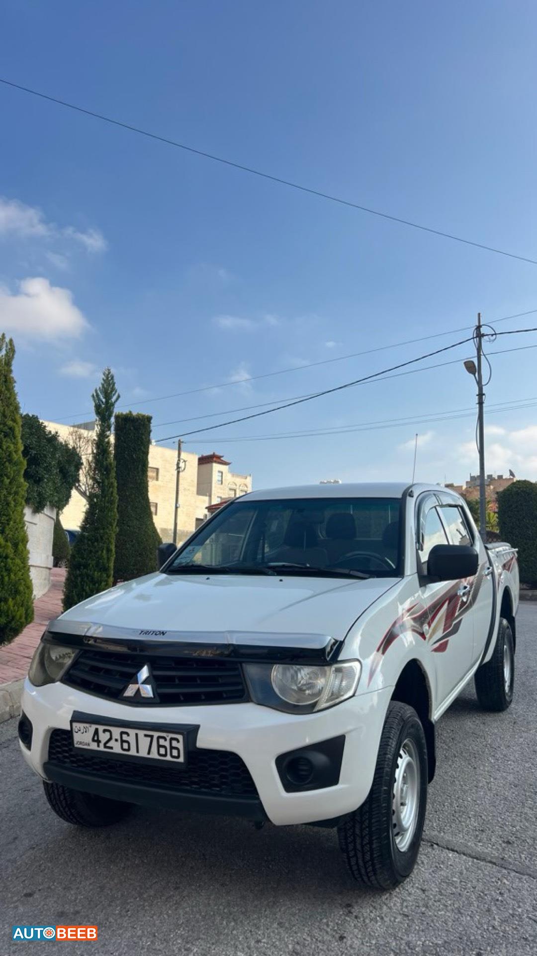 Mitsubishi L200 2015