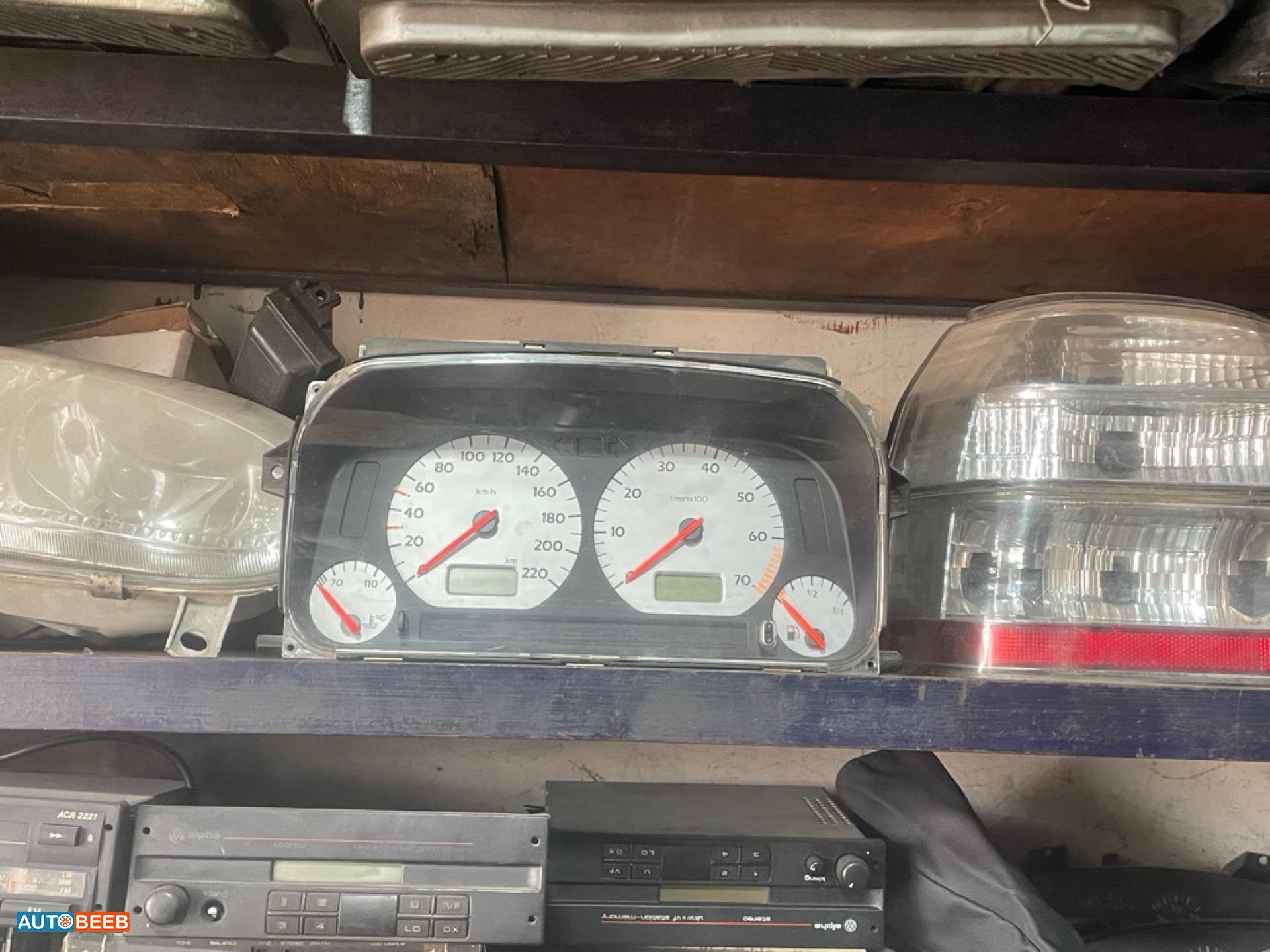 Cabin  Dashboard Volkswagen Golf