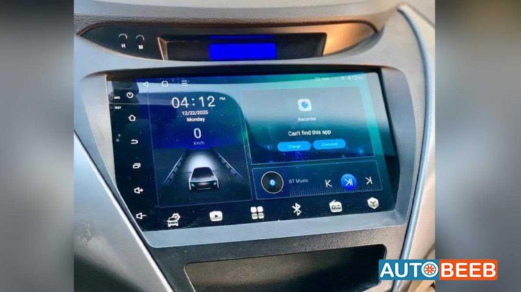 Hyundai Elantra 2012