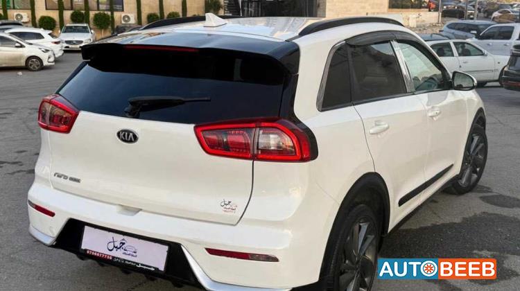 كيا نيرو 2017