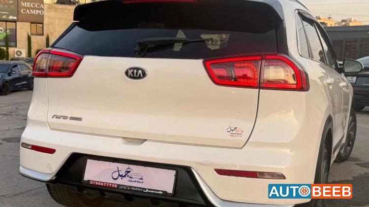 كيا نيرو 2017