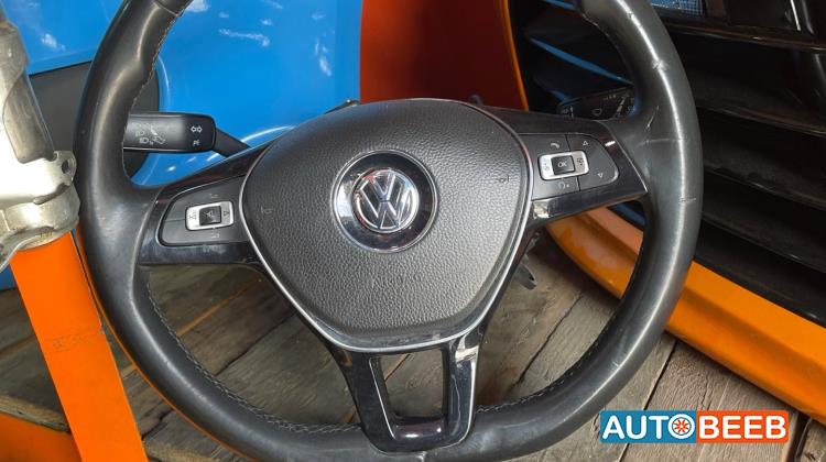 Cabin  Steering Wheel Volkswagen Golf GTI