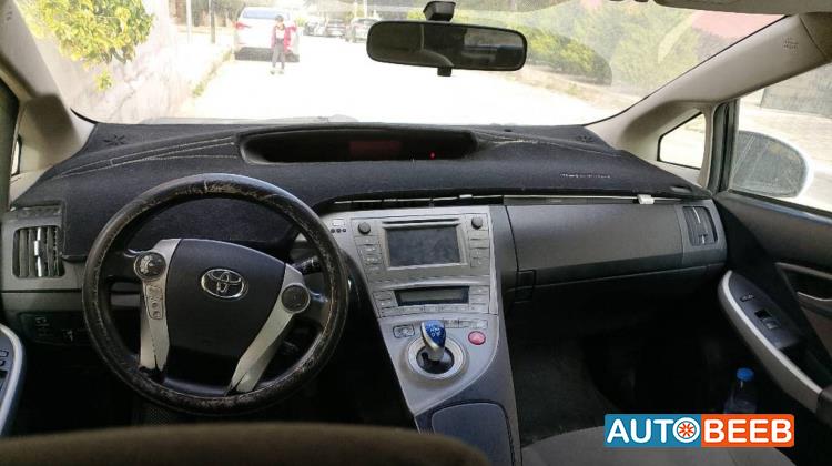 Toyota Prius 2013