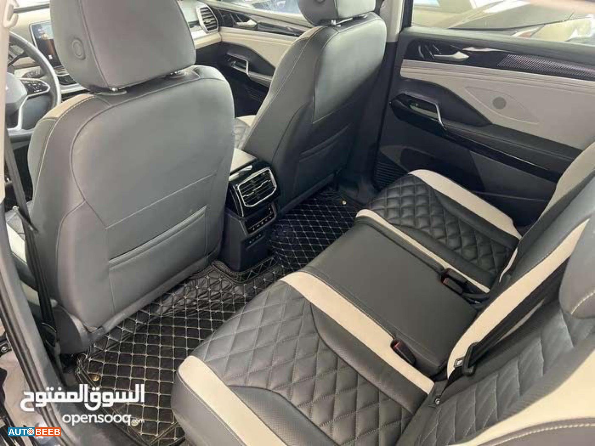 Volkswagen ID.6 2023