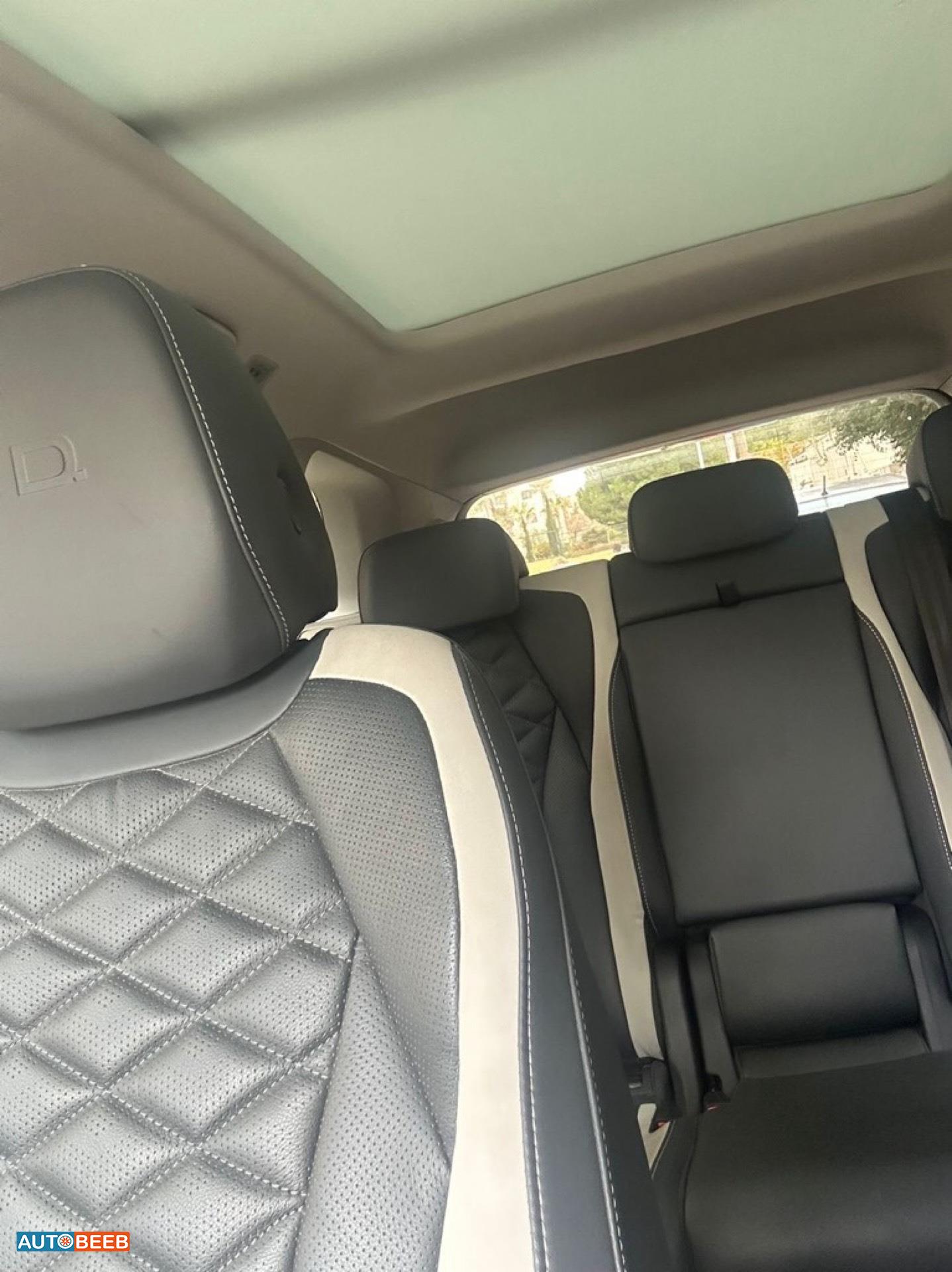 Volkswagen ID.6 2023