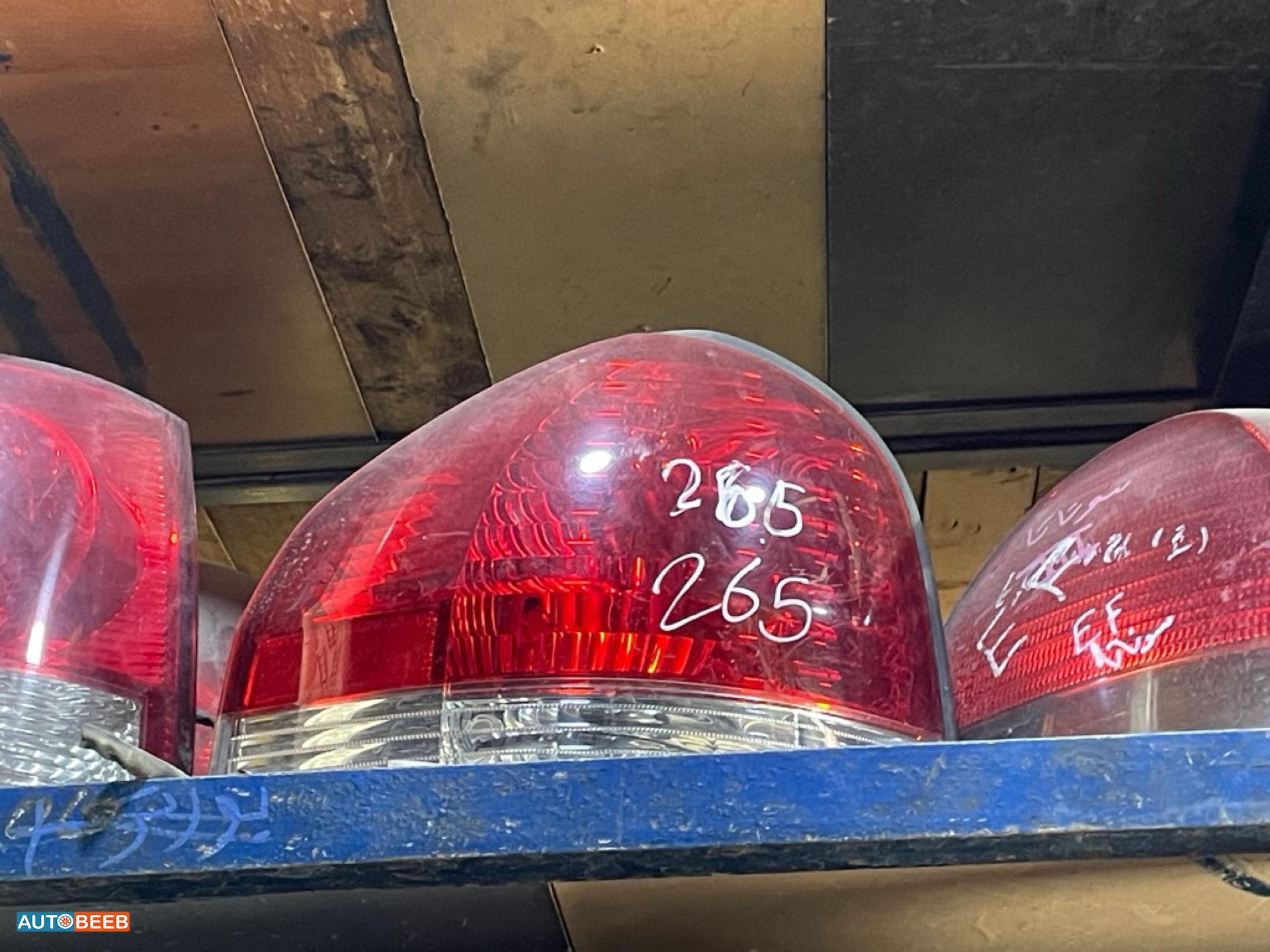 ضوء خلفي يمين شمال هيونداي سنتافي 2004 2005