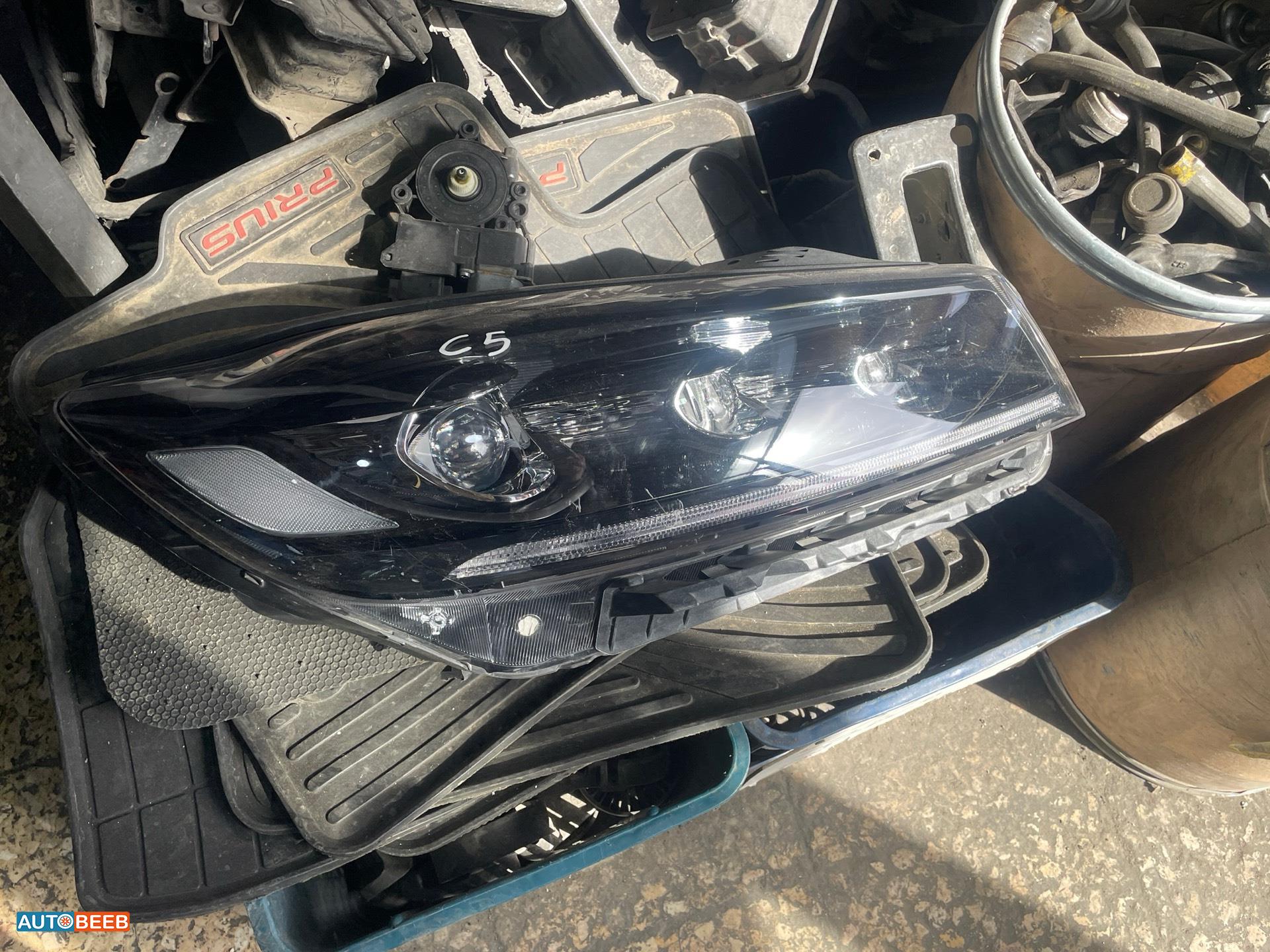 Lights Front light KIA Sorento