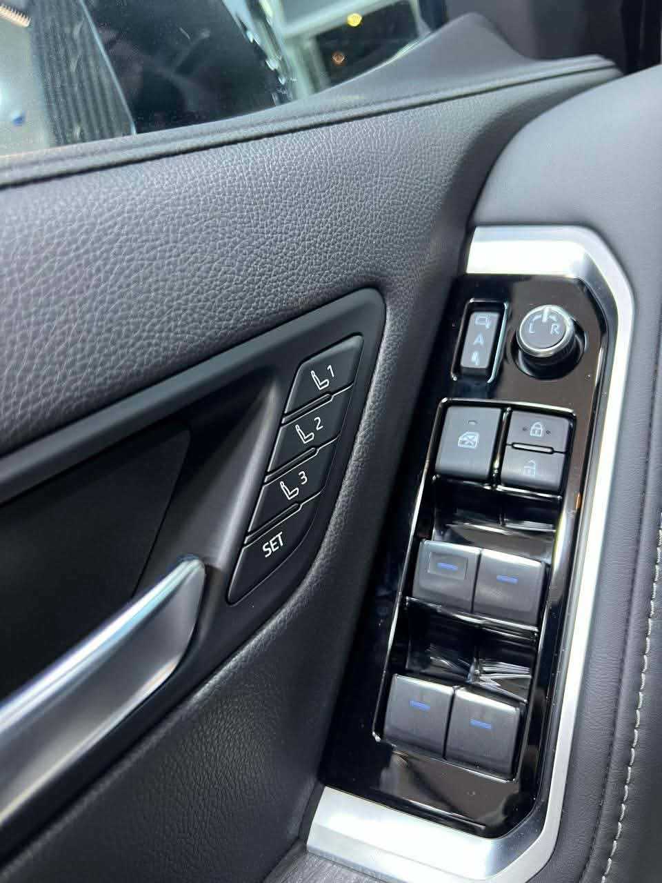 Toyota Land Cruiser 2024