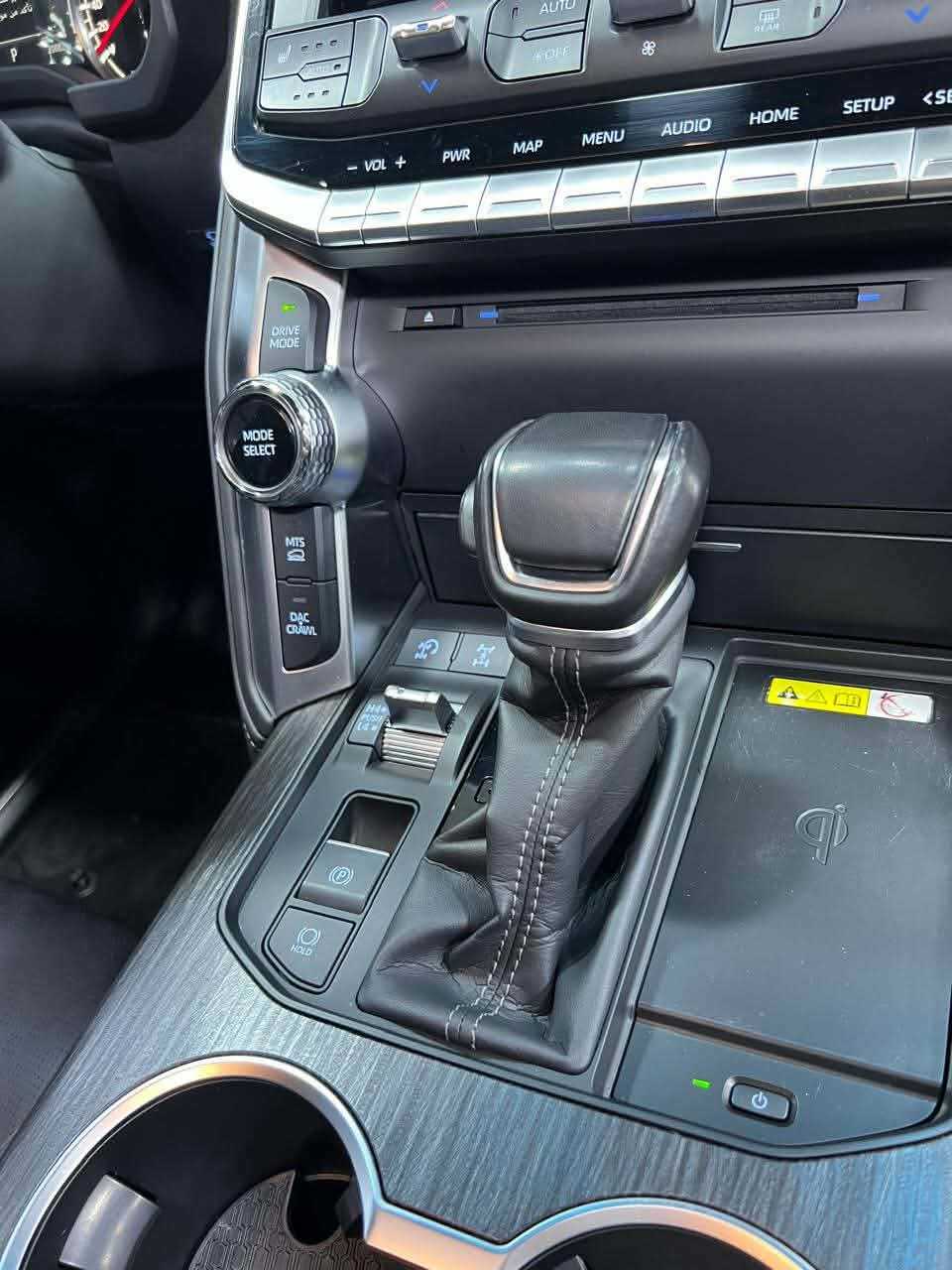 Toyota Land Cruiser 2024