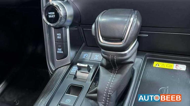 Toyota Land Cruiser 2024