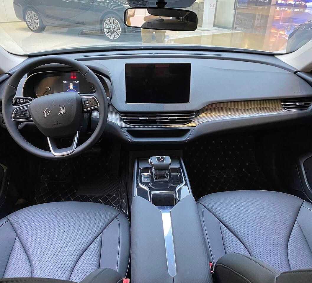 Hongqi E-QM5 2022
