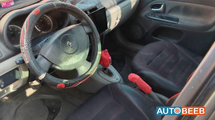 Renault Clio 2005