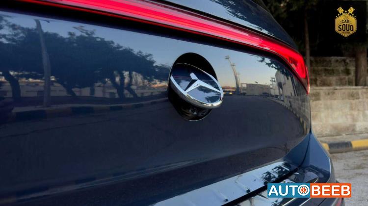 Mercedes Benz EQB250 2023