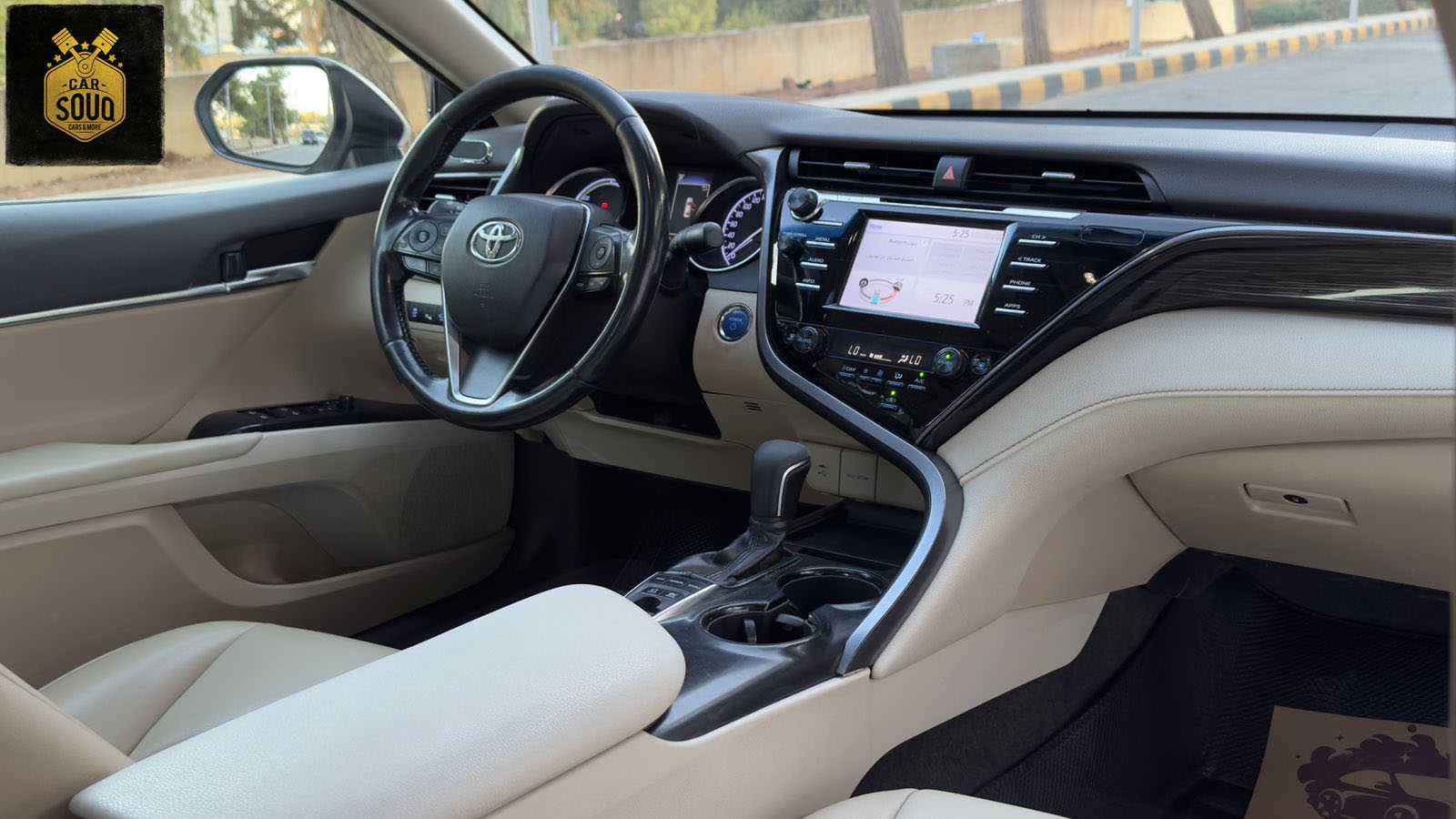 Toyota Camry 2019