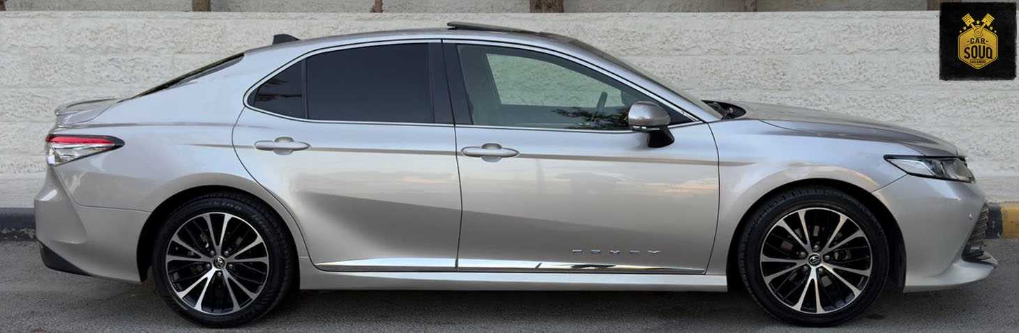 Toyota Camry 2019
