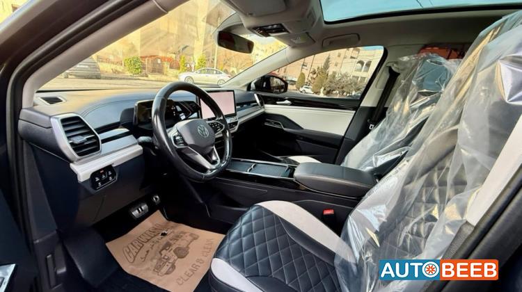 Volkswagen ID.6 2022