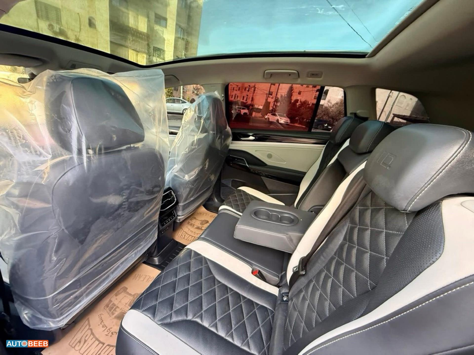 Volkswagen ID.6 2022