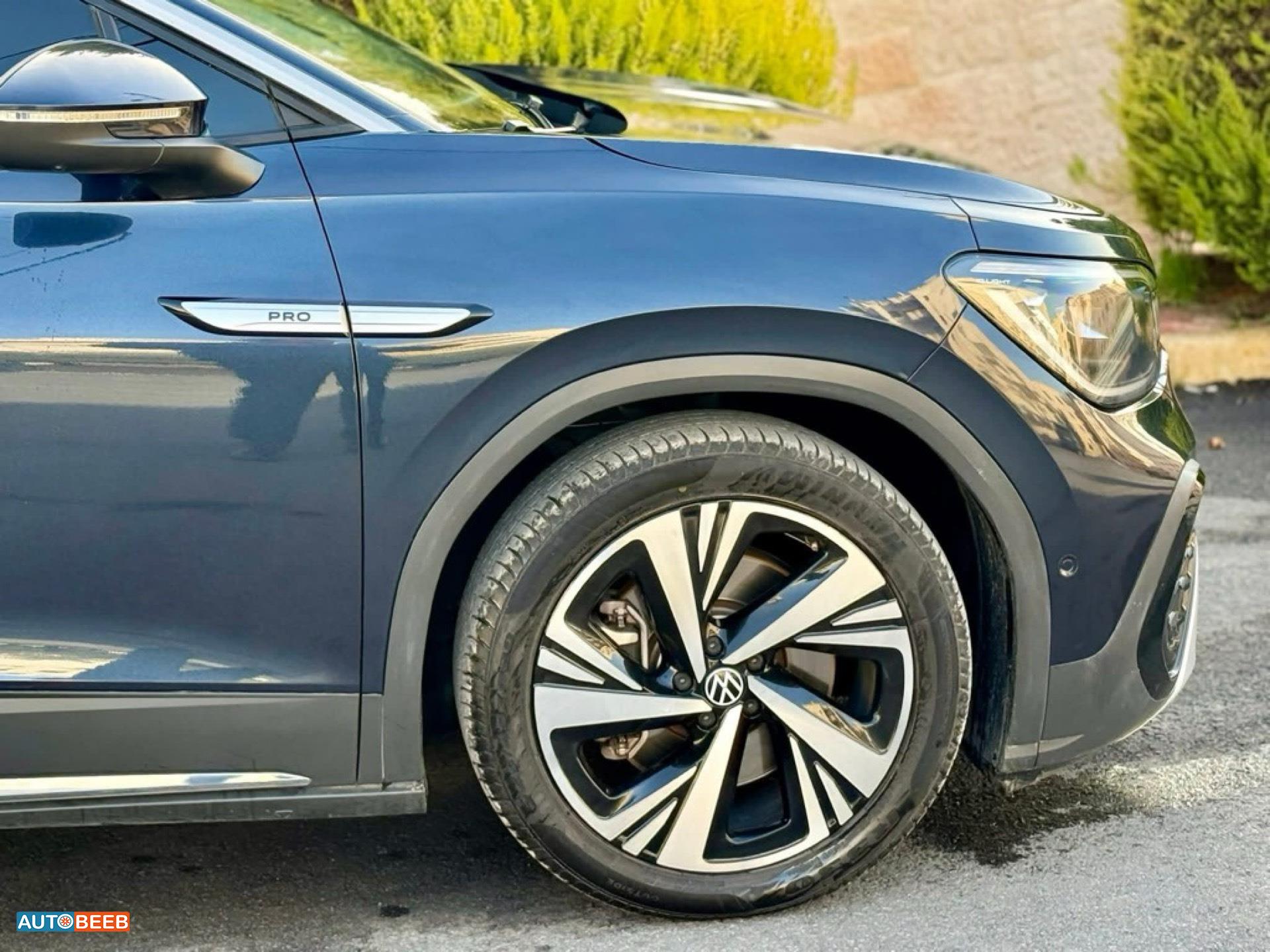 Volkswagen ID.6 2022