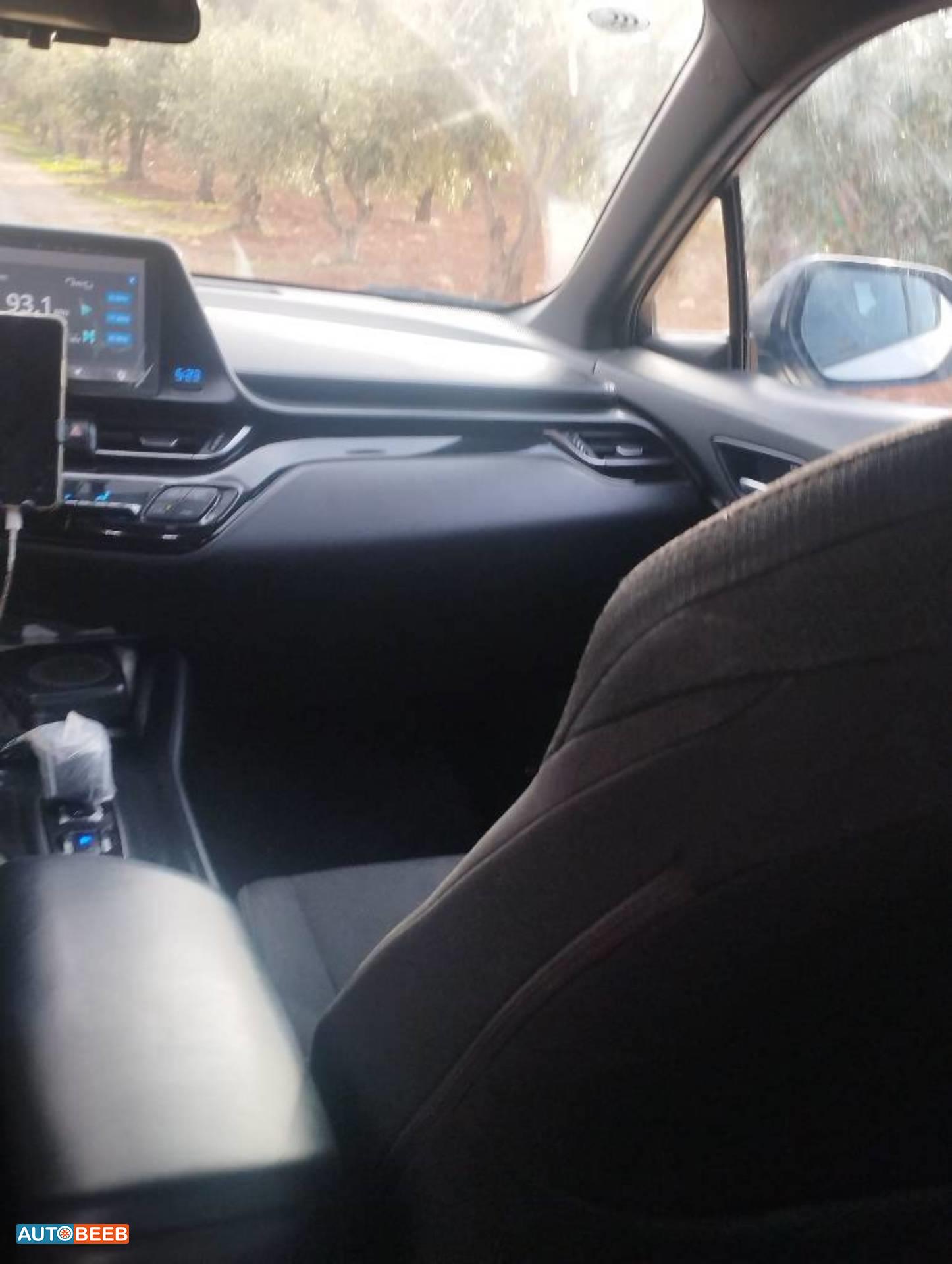 تويوتا CHR 2021