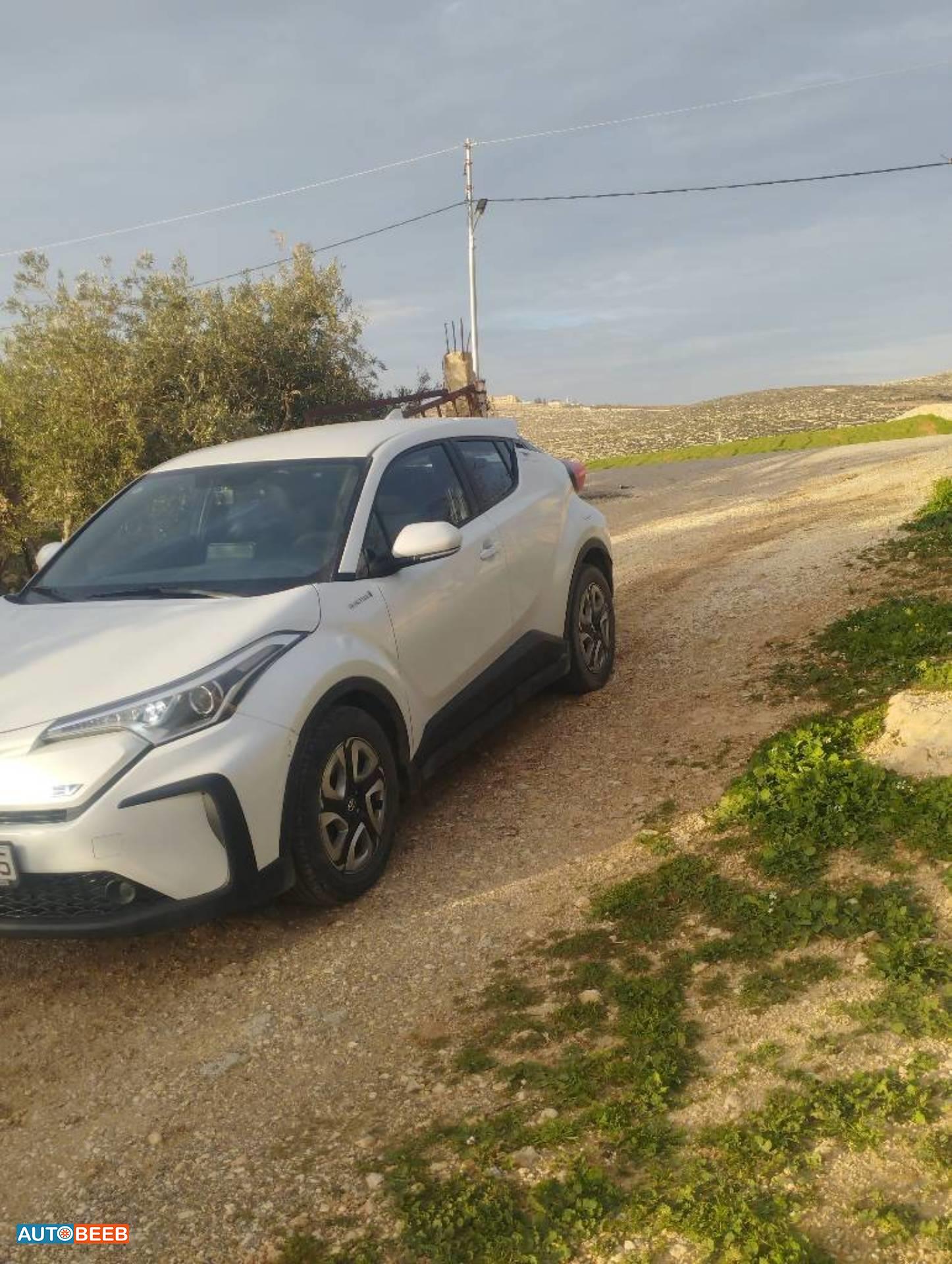 تويوتا CHR 2021