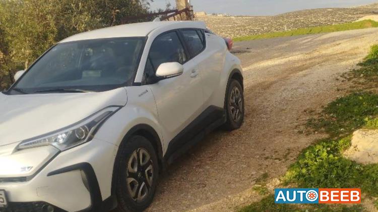 تويوتا CHR 2021