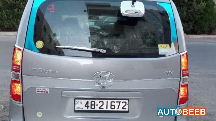 Minibus Hyundai 2014