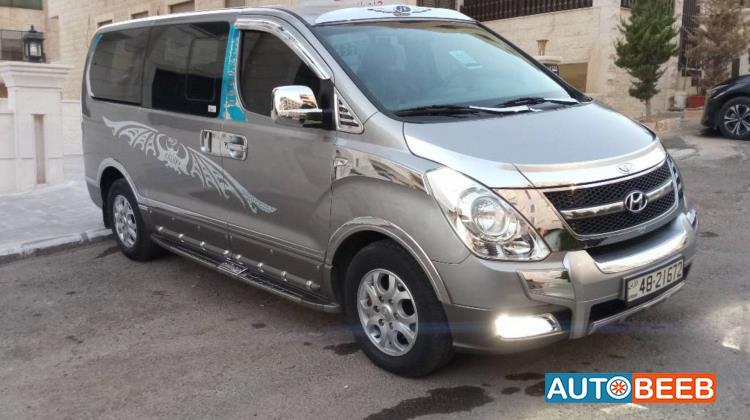 Minibus Hyundai 2014