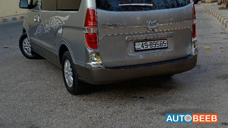 Minibus Hyundai 2017