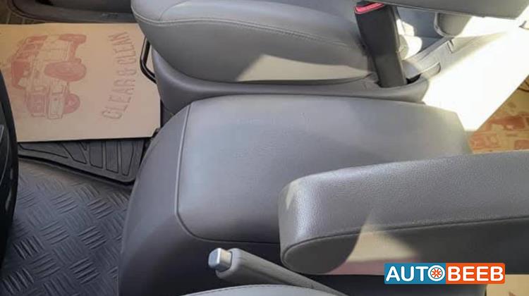 Minibus Hyundai 2017