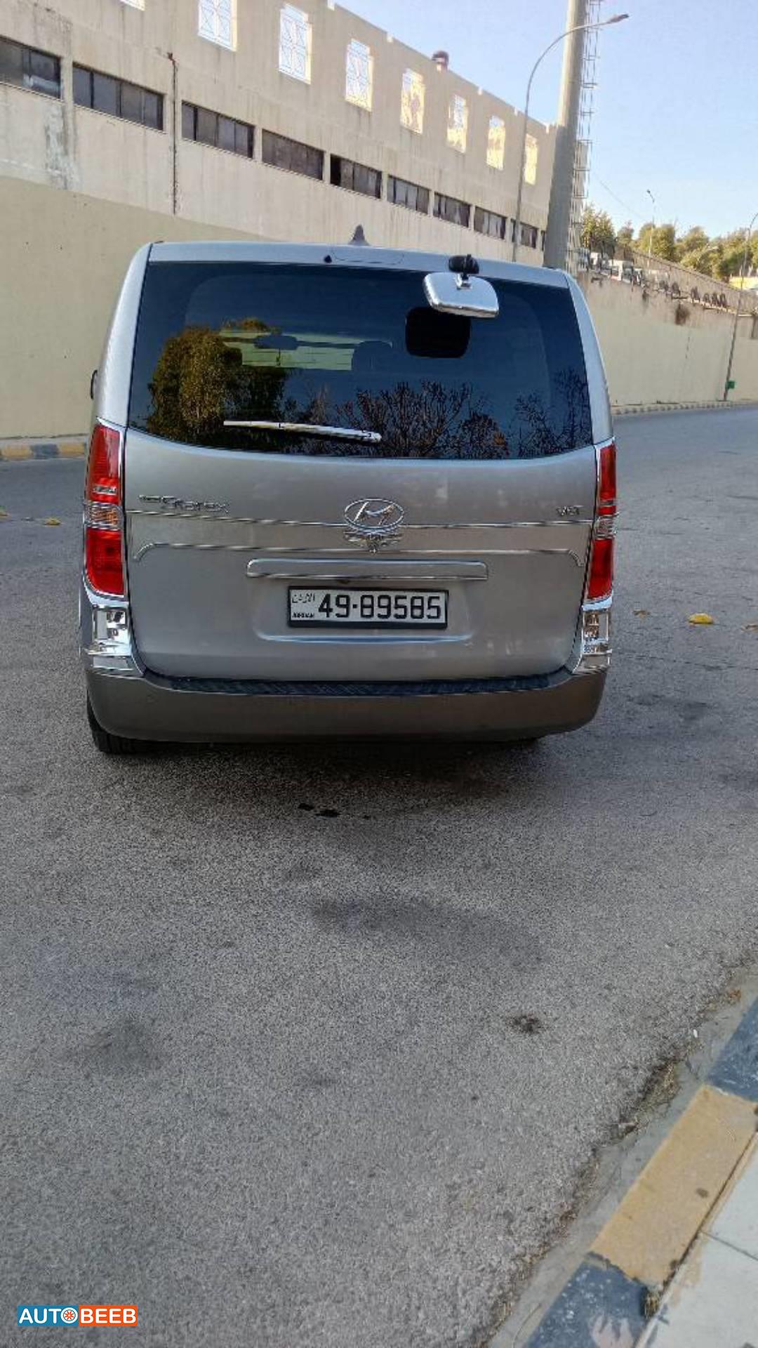 Minibus Hyundai 2017